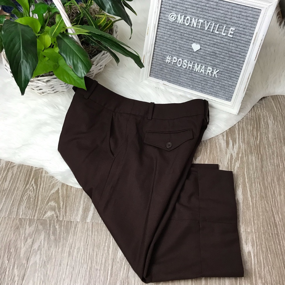 BCBGMaxAzria Size 4 Brown Capris Career Wear